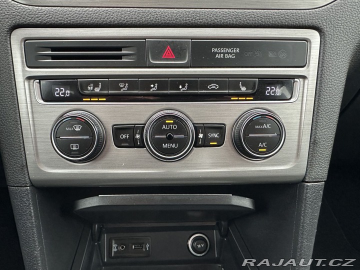 Volkswagen Golf Sportsvan 1,6TDI 81kW 1.MAJITEL SER 2015