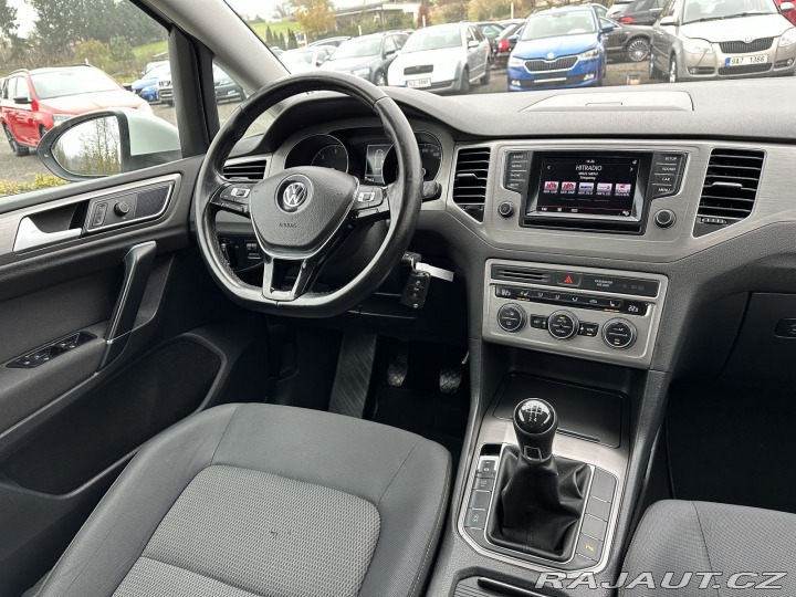 Volkswagen Golf Sportsvan 1,6TDI 81kW 1.MAJITEL SER 2015