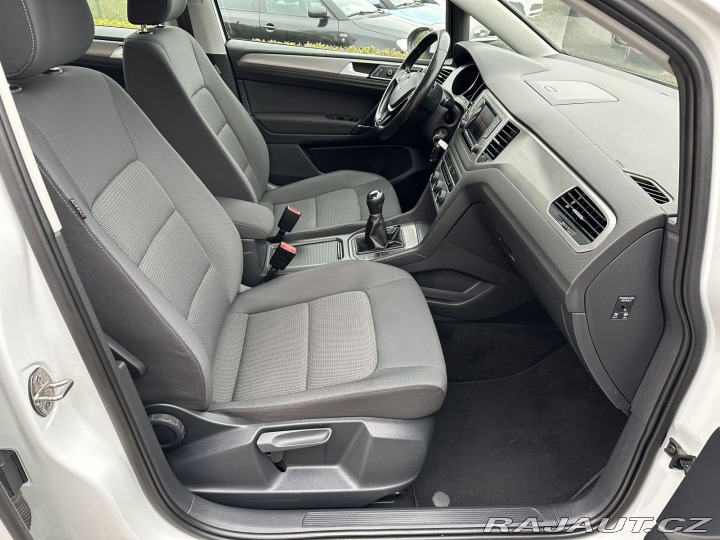 Volkswagen Golf Sportsvan 1,6TDI 81kW 1.MAJITEL SER 2015