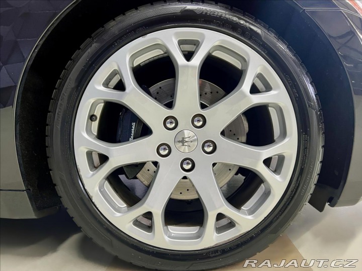 Maserati Granturismo V8 PINIFARINA, BI-XENON, 2008