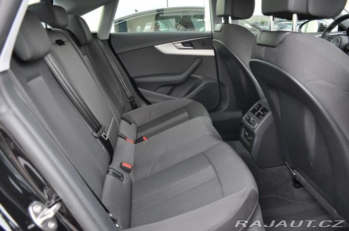 Audi A5 40TDI QUATTRO 2xPNEU 1M Č 2022
