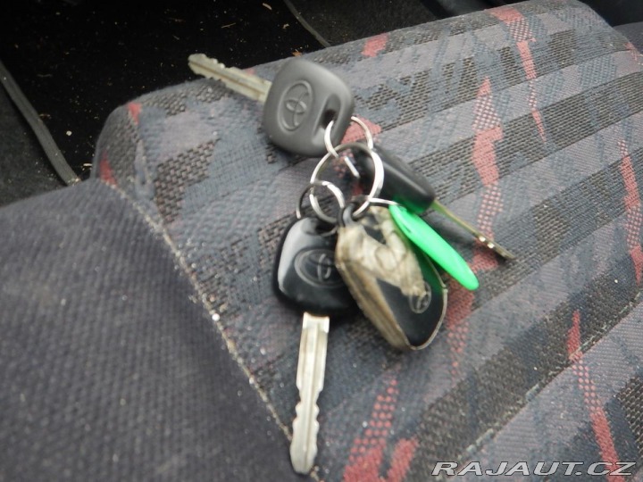Toyota Corolla 1.3 i63 kw 1998