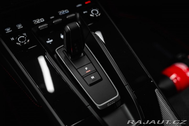 Porsche 911 992 DAKAR 1800