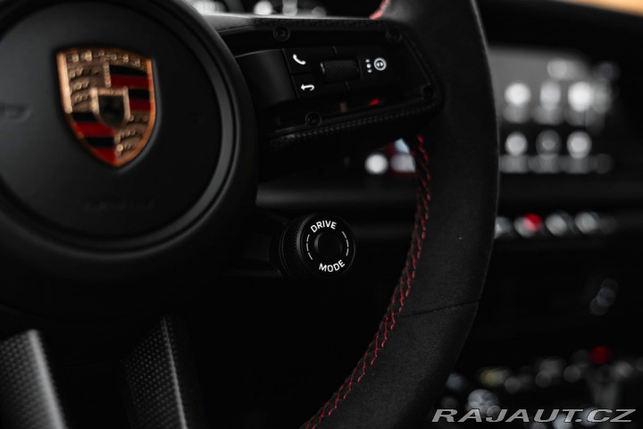 Porsche 911 992 DAKAR 1800