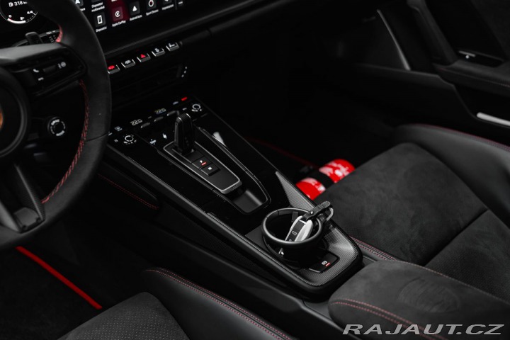 Porsche 911 992 DAKAR 1800