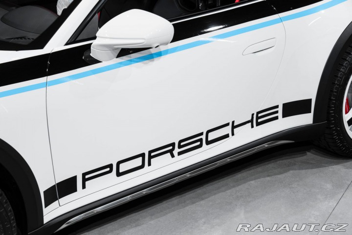 Porsche 911 992 DAKAR 1800