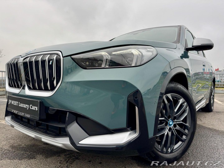 BMW iX1 xDrive 30, HUD, el.Sed, 3 2023