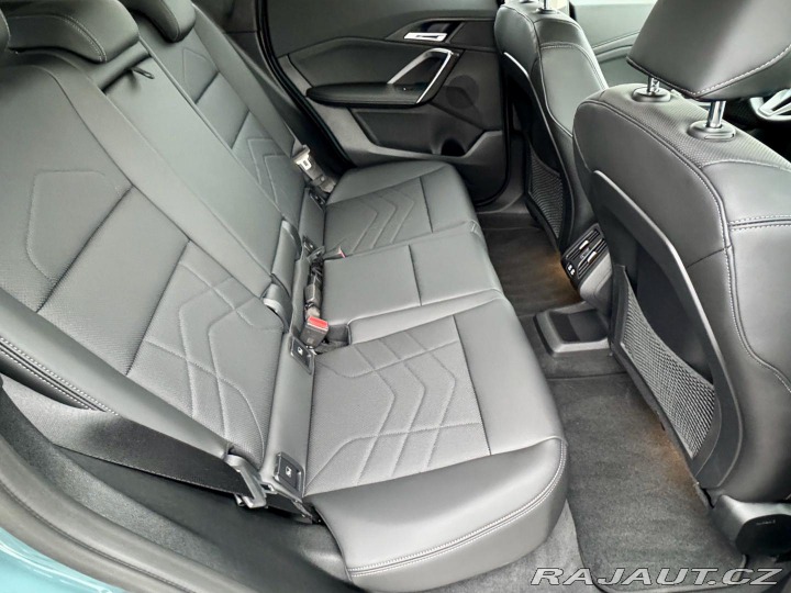 BMW iX1 xDrive 30, HUD, el.Sed, 3 2023