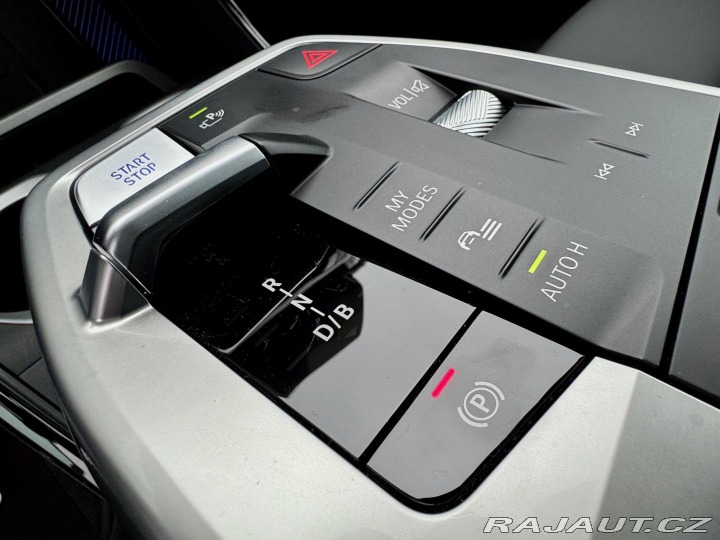 BMW iX1 xDrive 30, HUD, el.Sed, 3 2023
