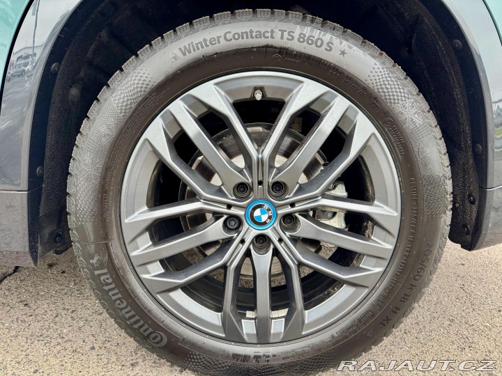 BMW iX1 xDrive 30, HUD, el.Sed, 3 2023