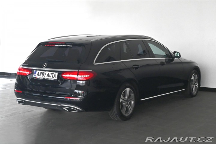 Mercedes-Benz E 2,0 220d 9G-TRONIC Záruka 2017