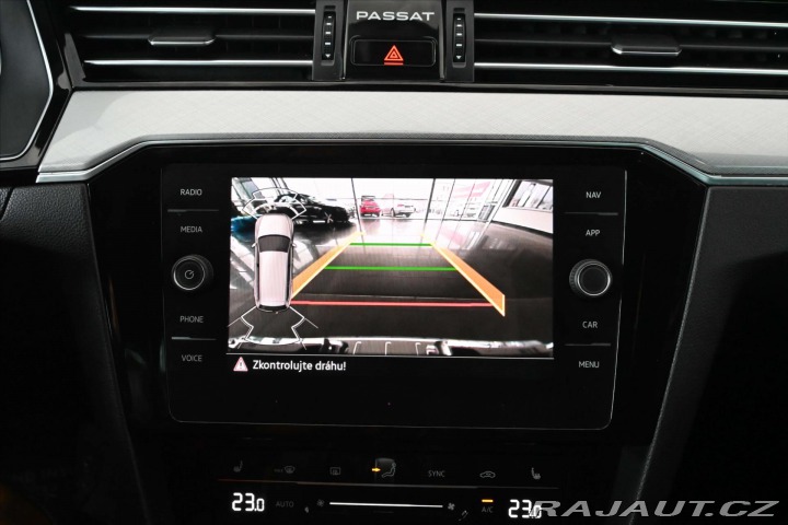 Volkswagen Passat 2,0 TDI 110 kW DSG BUSINE 2021