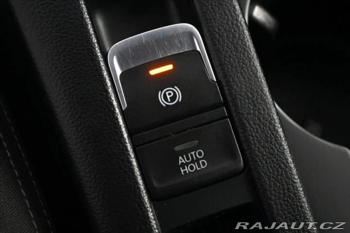 Volkswagen Passat 2,0 TDI 110 kW DSG BUSINE 2021