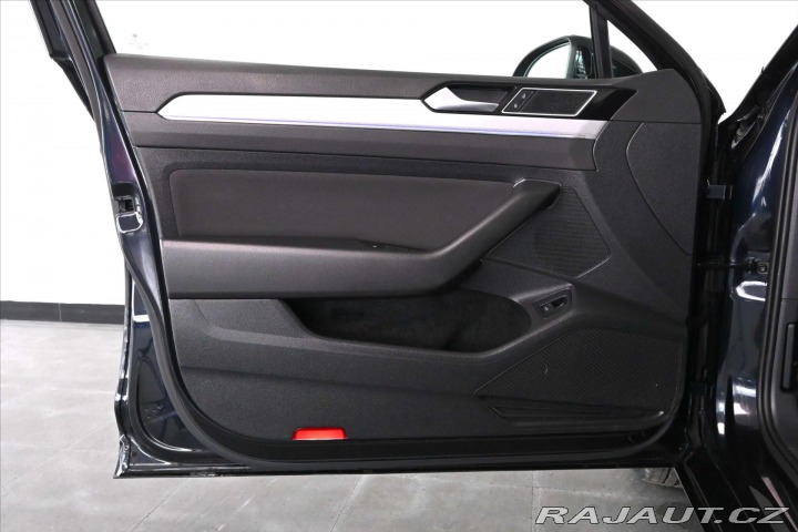 Volkswagen Passat 2,0 TDI 110 kW DSG BUSINE 2021