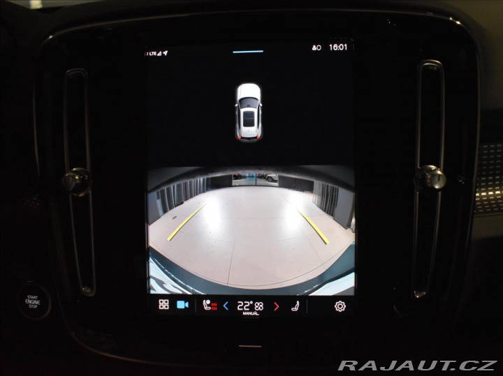 Volvo XC40 2,0 B4 Ult panorama,bezkl 2023