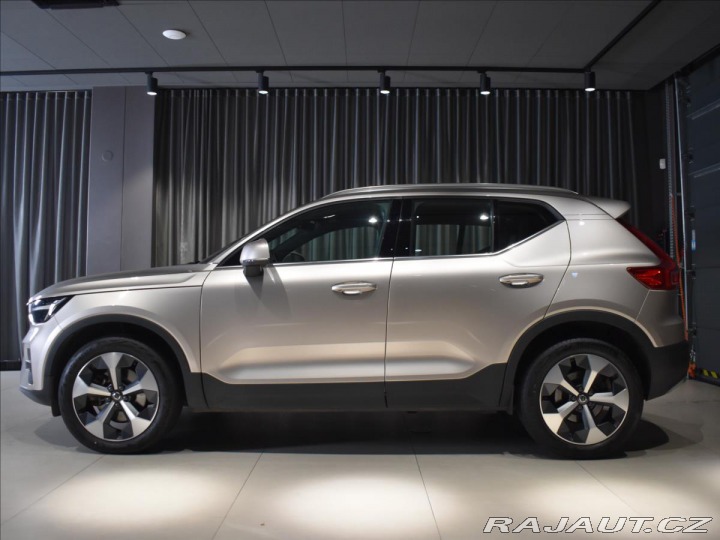 Volvo XC40 2,0 B4 Ult panorama,bezkl 2023