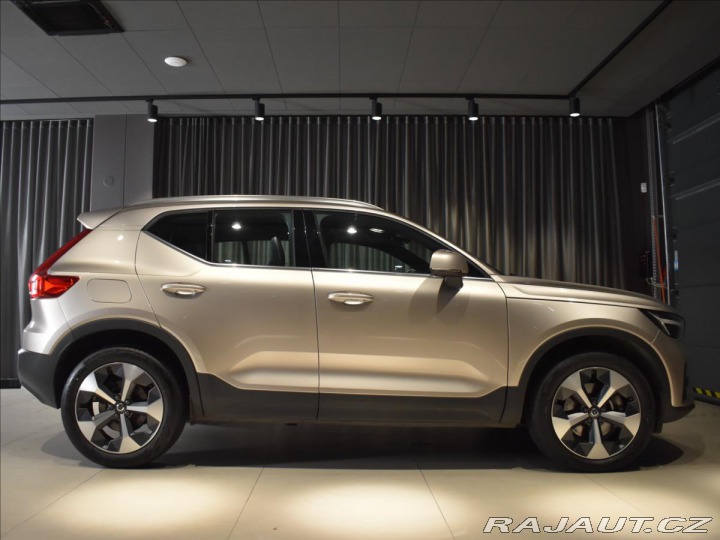 Volvo XC40 2,0 B4 Ult panorama,bezkl 2023