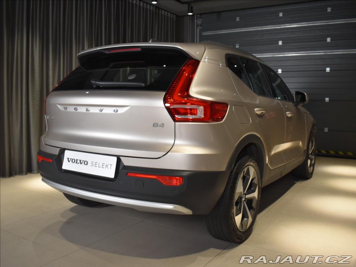 Volvo XC40 2,0 B4 Ult panorama,bezkl 2023