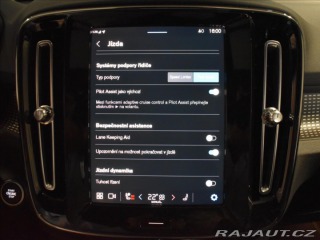 Volvo XC40 2,0 B4 Ult panorama,bezkl 2023