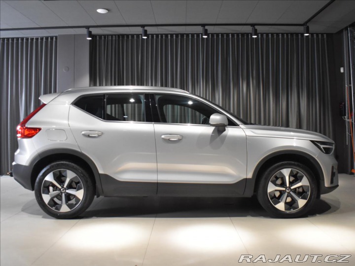 Volvo XC40 2,0 B4 ULT Panorama,Bezkl 2023