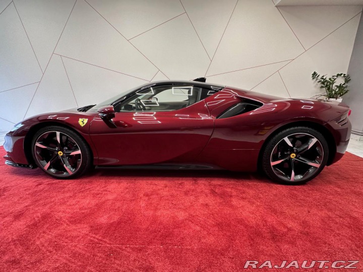 Ferrari SF90 Nové, ČR, TOP specif* Car 2024