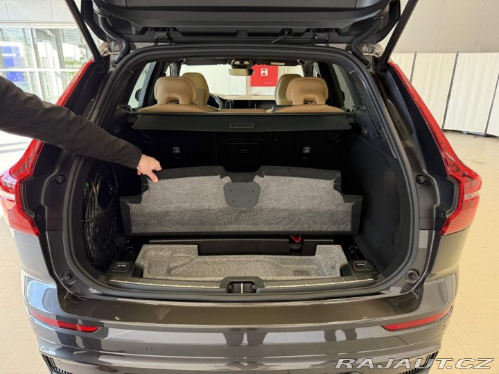 Volvo XC60 T8 AWD  ULTRA Dark 2025 2025