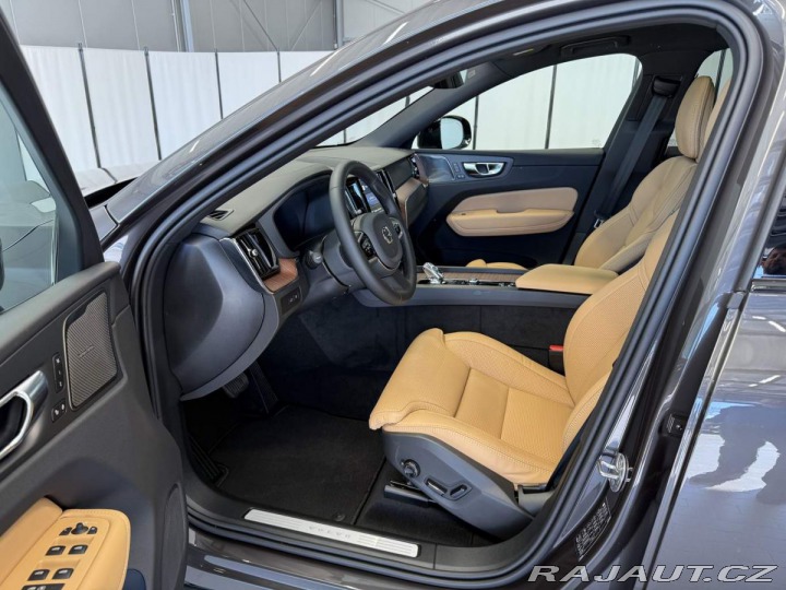 Volvo XC60 T8 AWD  ULTRA Dark 2025 2025