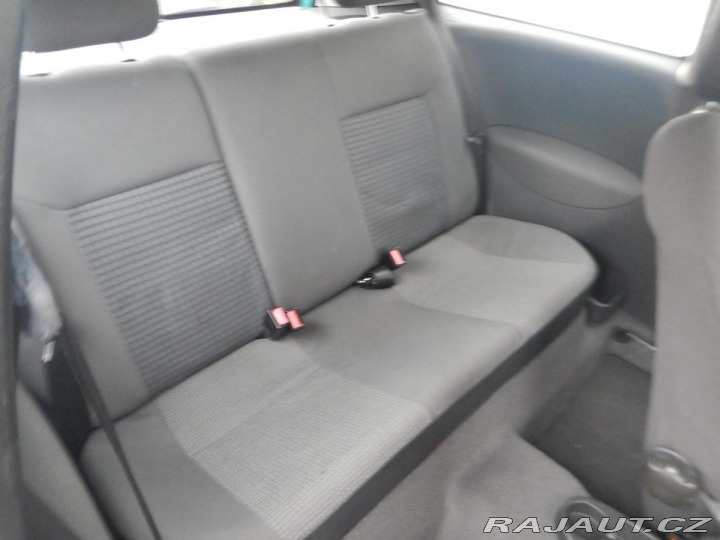Opel Corsa 1.0i, KLIMA 2003