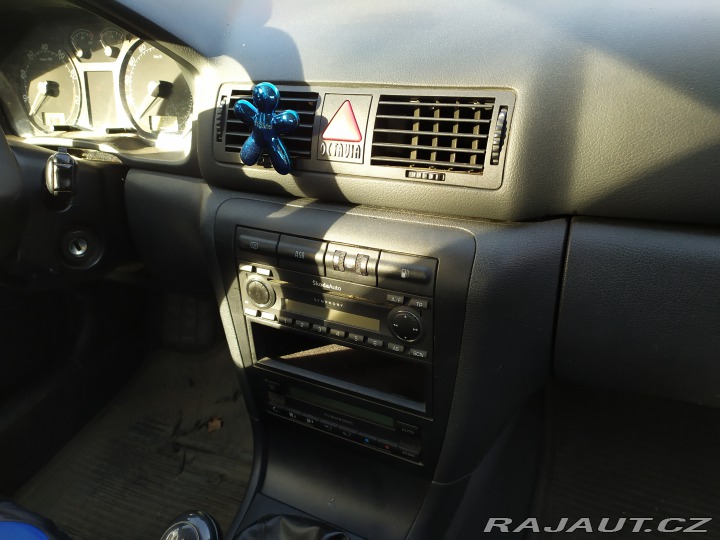 Škoda Octavia 1,6 2002