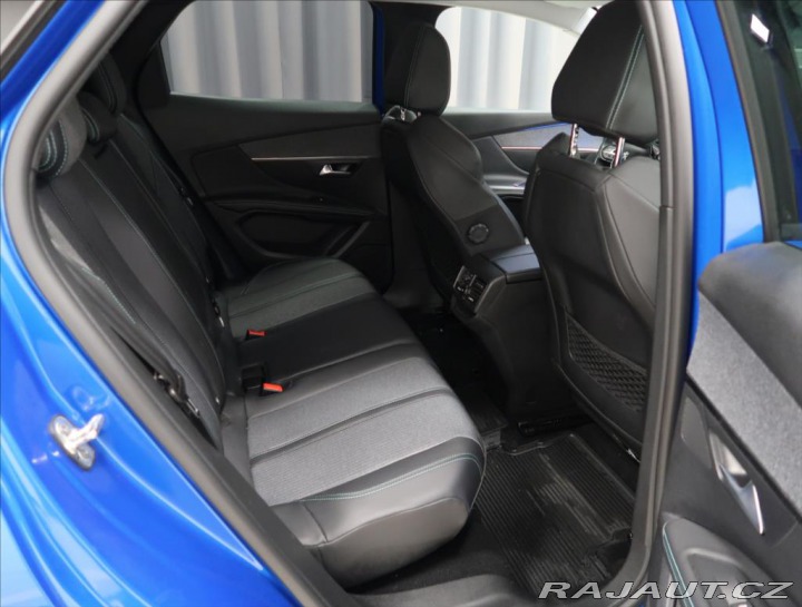 Peugeot 3008 1,2 i ALLURE PACK AUT 13 2022