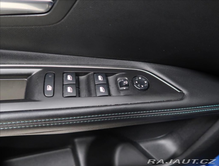 Peugeot 3008 1,2 i ALLURE PACK AUT 13 2022