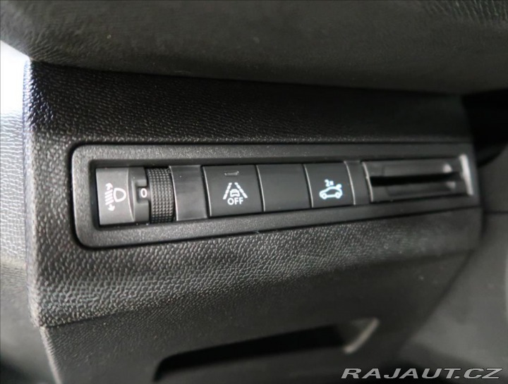 Peugeot 3008 1,2 i ALLURE PACK AUT 13 2022