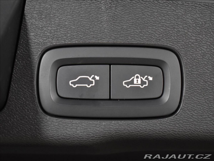 Volvo XC60 2,0 B4 AWD Core BLIS,Bezk 2022