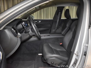 Volvo XC60 2,0 B4 AWD Core BLIS,Bezk 2022