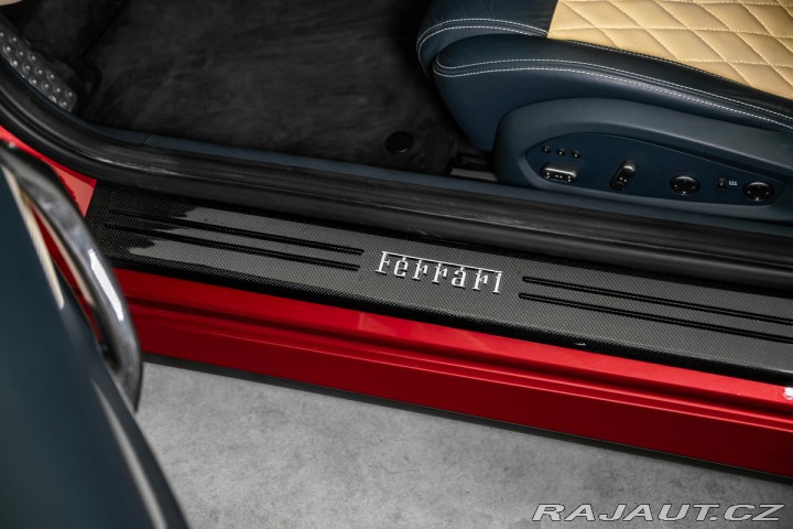 Ferrari FF  2012