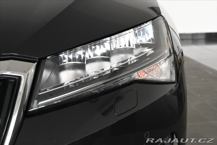 Škoda Superb 2,0 TDi 110kW DSG Style Z 2021