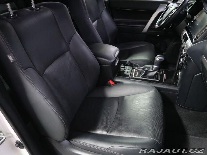 Toyota Land Cruiser 2.8D4D,CZ,Executiv,4x4,AT 2022