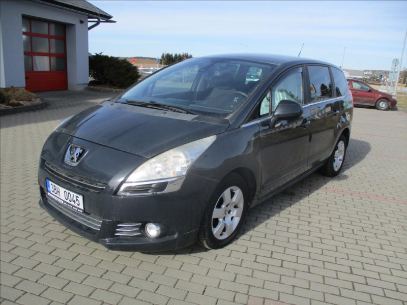 Peugeot 5008 2,0 HDI 150 k FAP Premium