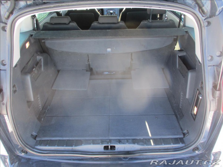 Peugeot 5008 2,0 HDI 150 k FAP Premium 2011