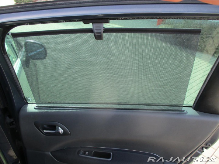 Peugeot 5008 2,0 HDI 150 k FAP Premium 2011