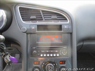 Peugeot 5008 2,0 HDI 150 k FAP Premium 2011