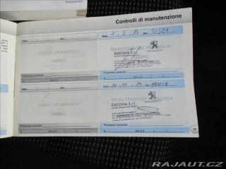 Peugeot 5008 2,0 HDI 150 k FAP Premium 2011