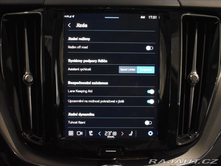 Volvo XC60 2,0 B4 AWD Core 2023