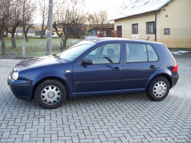 Volkswagen Golf 1.6i, benzín, 4.generace