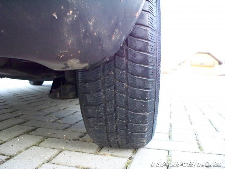 Volkswagen Golf 1.6i, benzín, 4.generace 1999