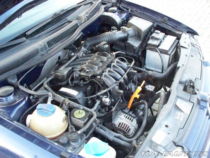 Volkswagen Golf 1.6i, benzín, 4.generace 1999