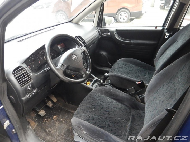 Opel Zafira 1.8 i 92 kw 7 míst 2001