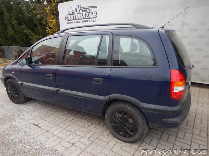 Opel Zafira 1.8 i 92 kw 7 míst 2001