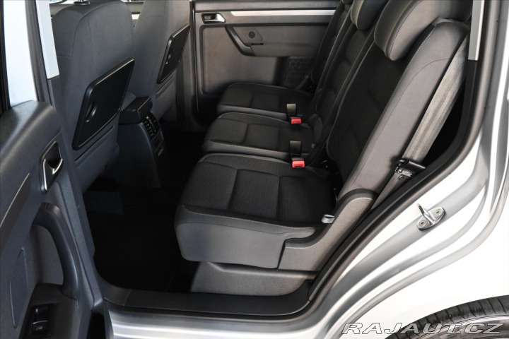 Volkswagen Touran 1,6 TDi 77kW DSG Comfortl 2012