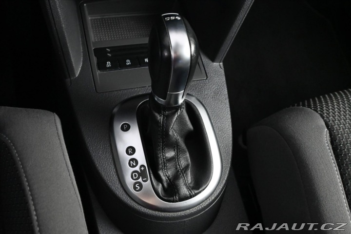 Volkswagen Touran 1,6 TDi 77kW DSG Comfortl 2012